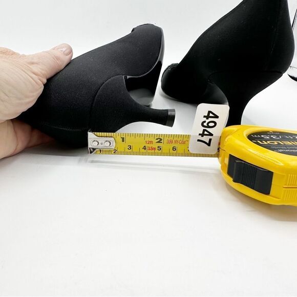 Stuart Weitzman Black Fabric Kitten Heeled Pointed Toe Pump w/Lace Crystals 8.5M - Picture 11 of 11